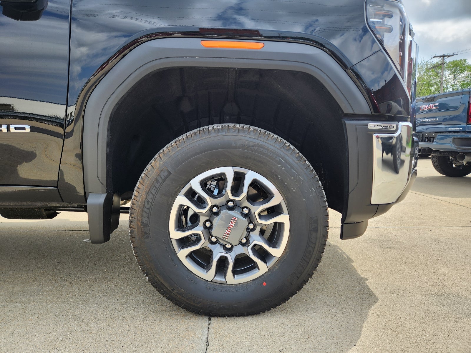 2026 GMC Sierra 3500 HD SLT