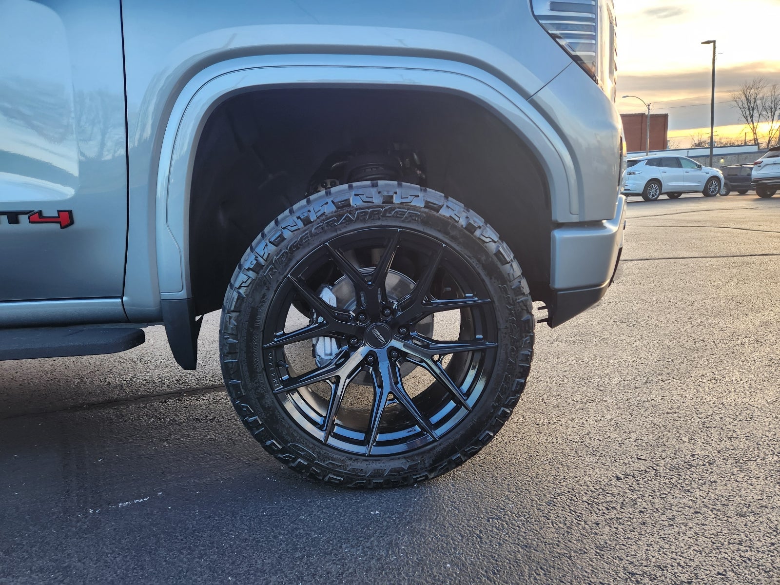 2024 GMC Sierra 1500 AT4