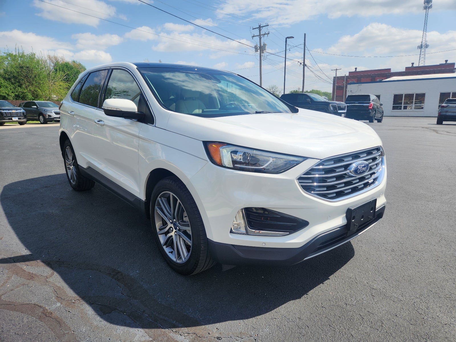 2022 Ford Edge Titanium