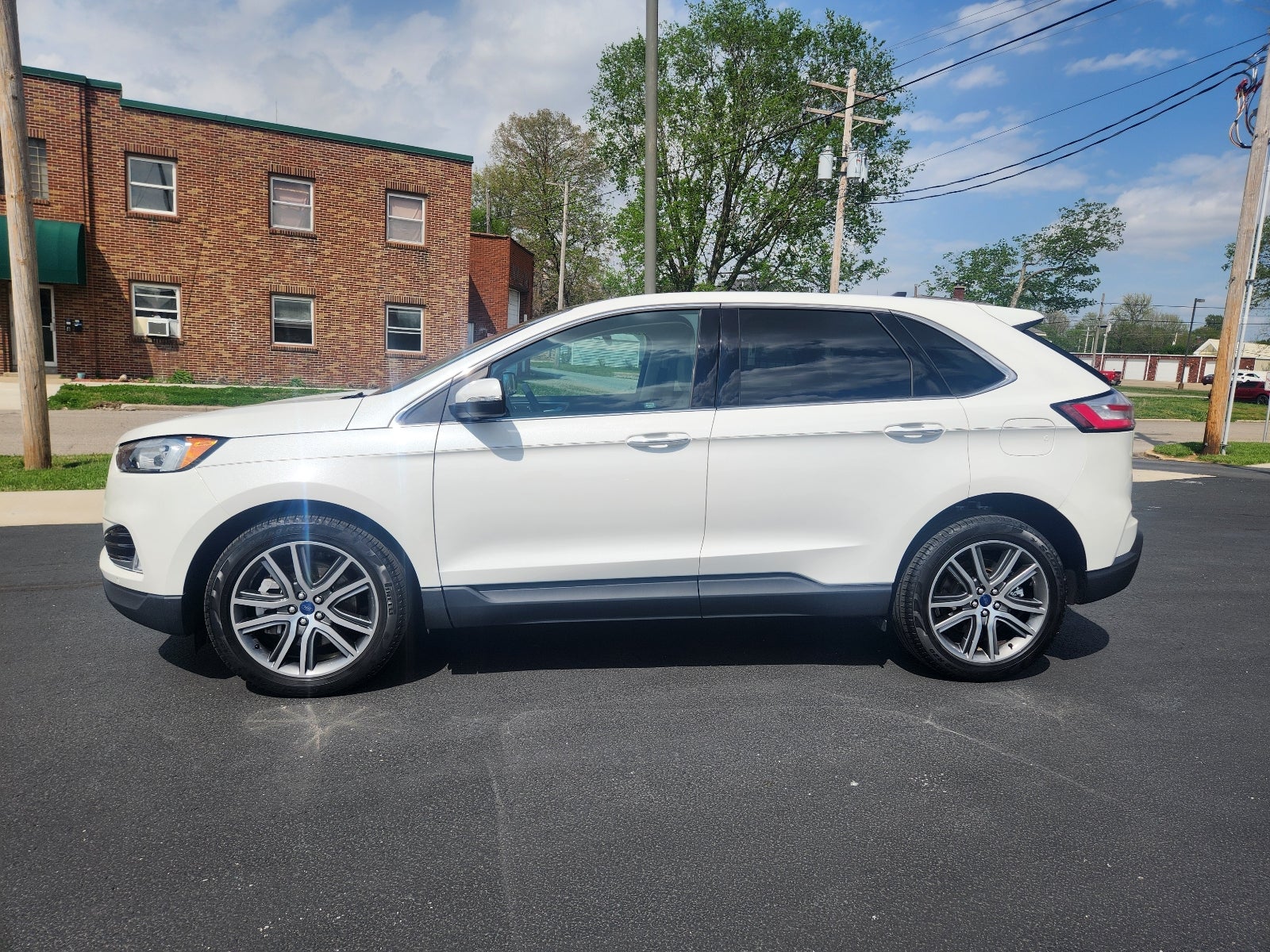 2022 Ford Edge Titanium
