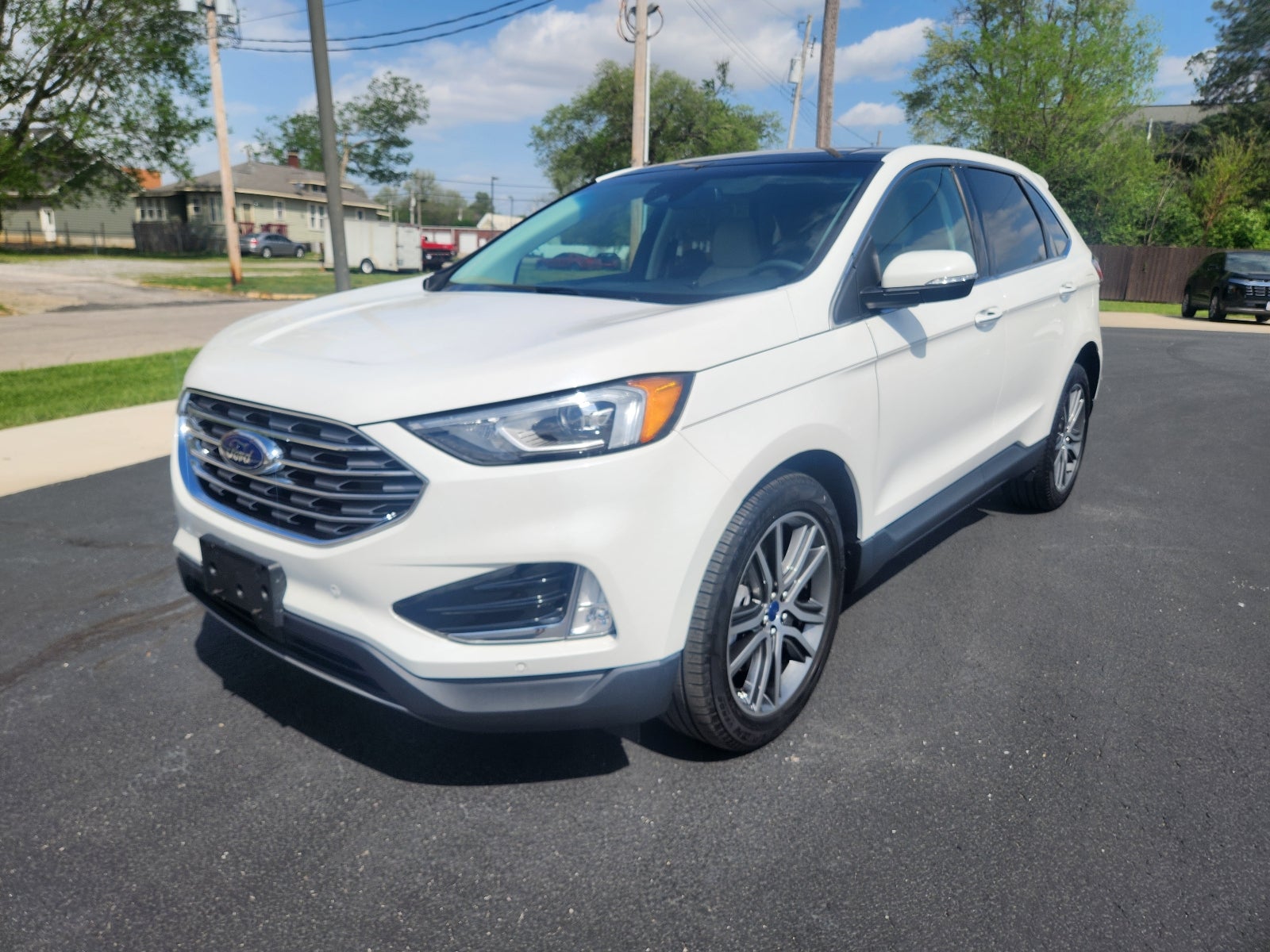 2022 Ford Edge Titanium