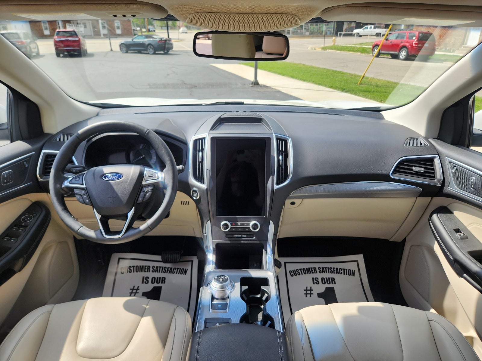 2022 Ford Edge Titanium