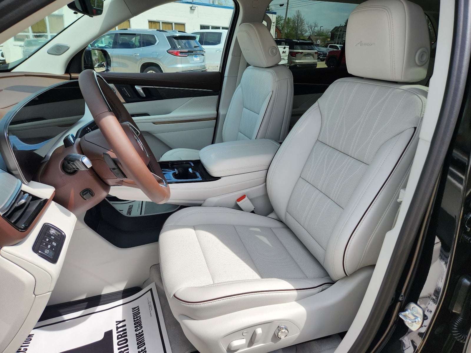 2026 Buick Enclave Avenir